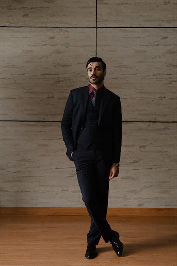 NAVY BLUE SUIT